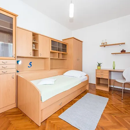 Apartment Promona