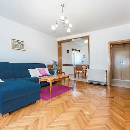 Promona Apartment Drnis